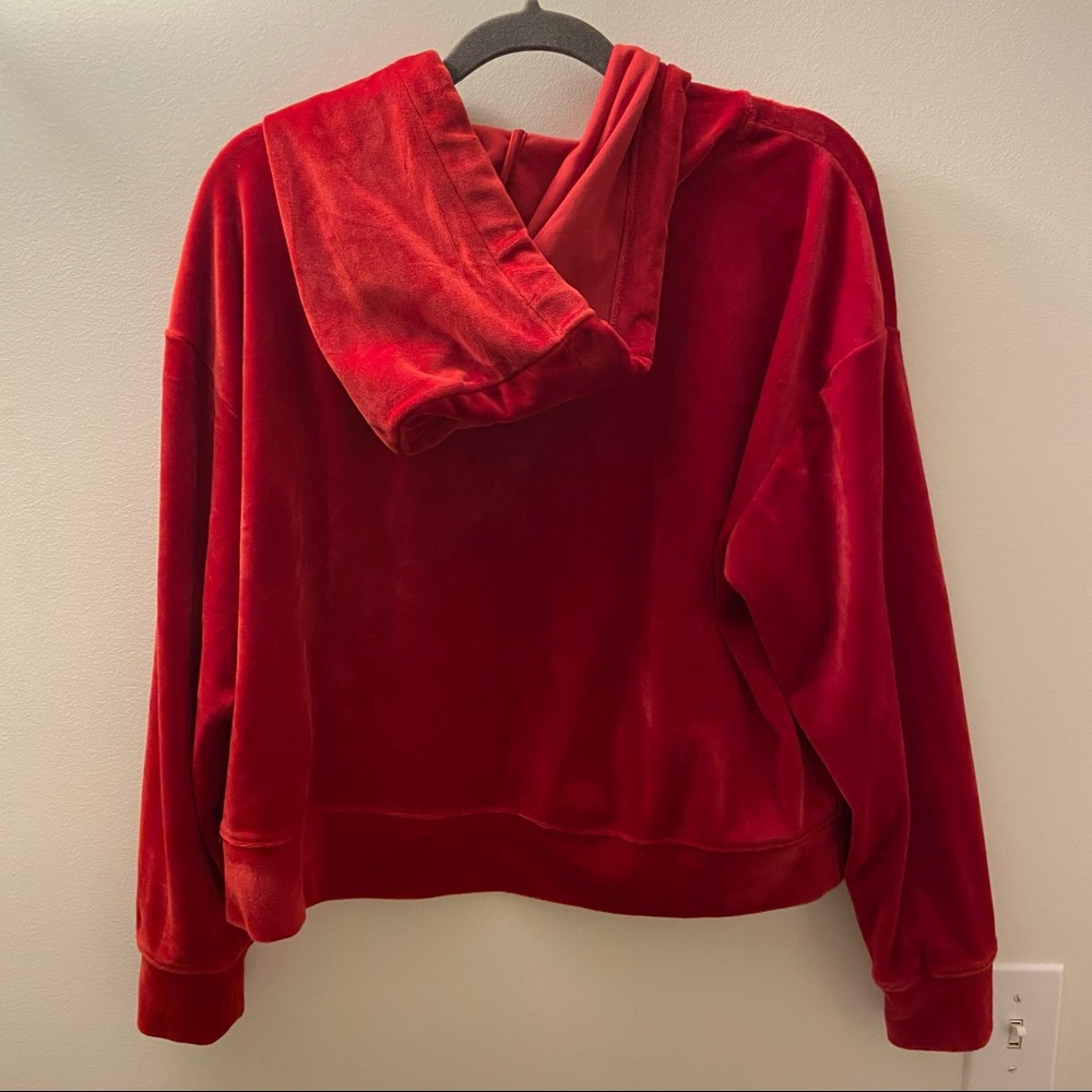 NWOT Sanctuary Red Velvet Cropped Hoodie - Picture 2 of 5